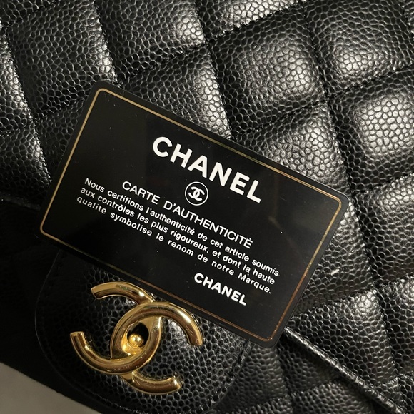 Authentic Chanel Timeless Classic Maxi DoubleFlap Caviar Leather w/Gold hardware - Picture 4 of 14